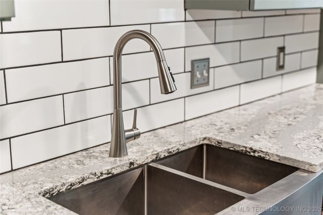 6103 S 223rd East Avenue, Broken Arrow, OK 74014