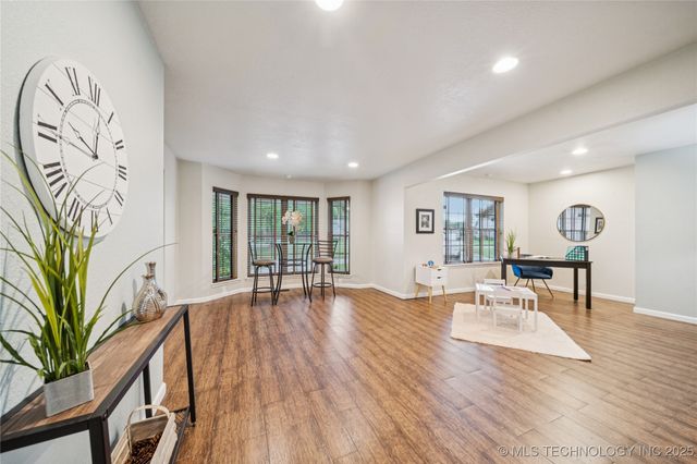 6103 S 223rd East Avenue, Broken Arrow, OK 74014