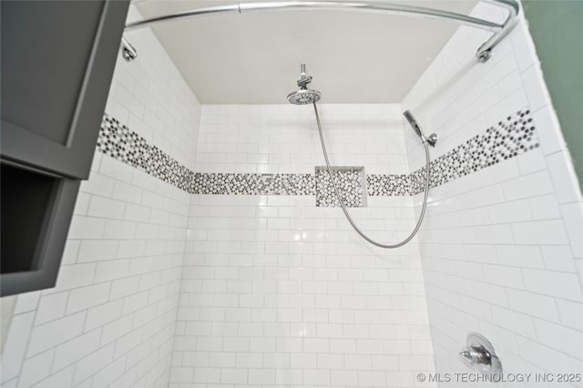 6103 S 223rd East Avenue, Broken Arrow, OK 74014