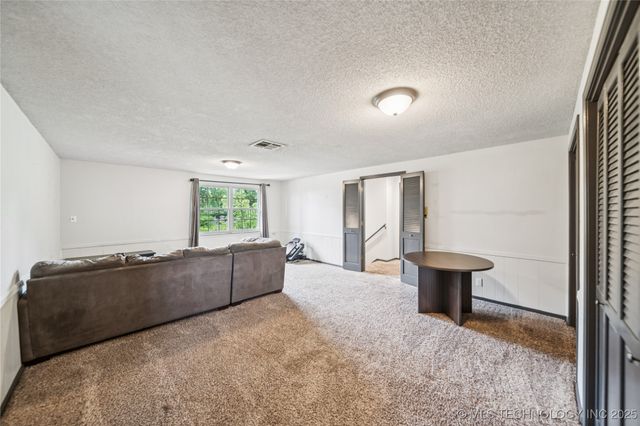 6103 S 223rd East Avenue, Broken Arrow, OK 74014