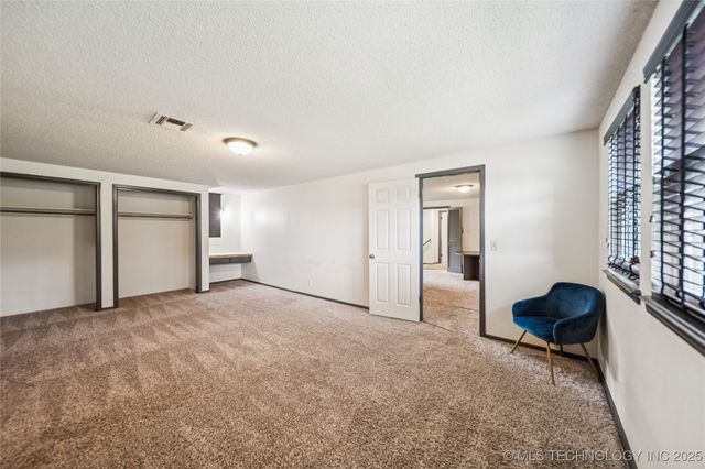 6103 S 223rd East Avenue, Broken Arrow, OK 74014