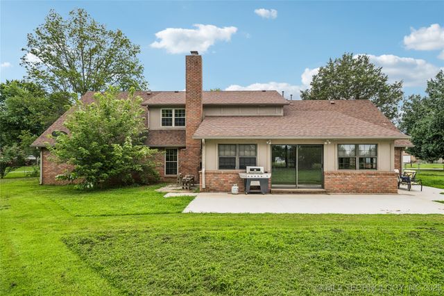 6103 S 223rd East Avenue, Broken Arrow, OK 74014