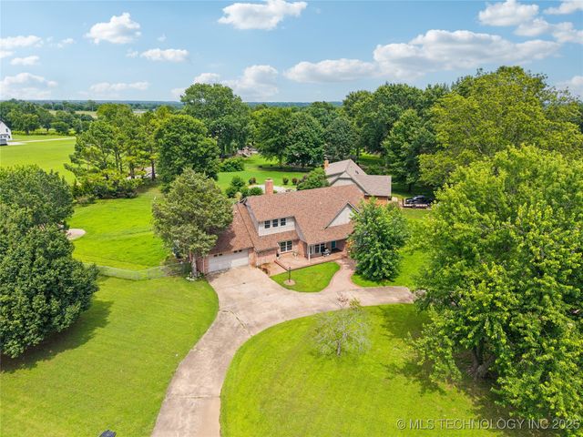 6103 S 223rd East Avenue, Broken Arrow, OK 74014