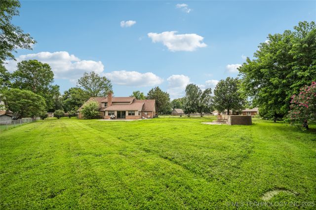 6103 S 223rd East Avenue, Broken Arrow, OK 74014