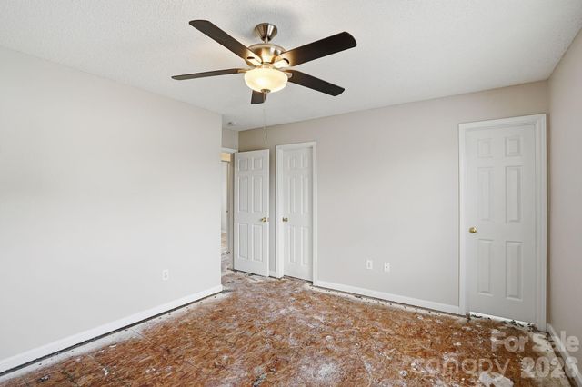 802 Almora Drive, Charlotte, NC 28216