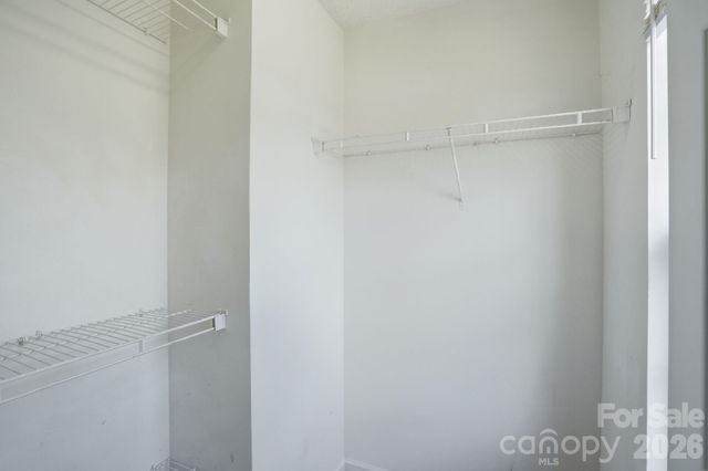 802 Almora Drive, Charlotte, NC 28216