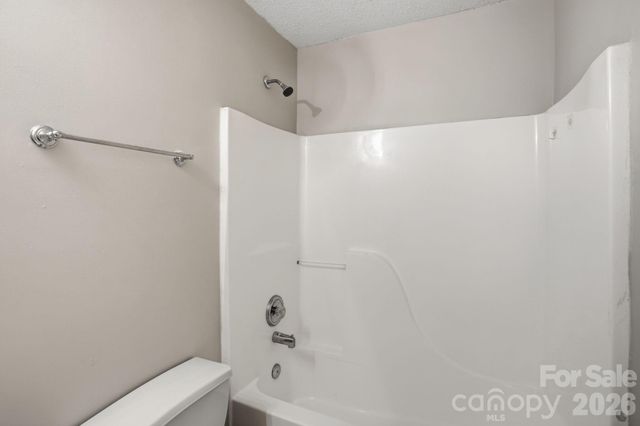 802 Almora Drive, Charlotte, NC 28216