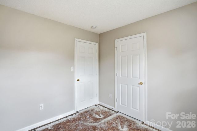 802 Almora Drive, Charlotte, NC 28216