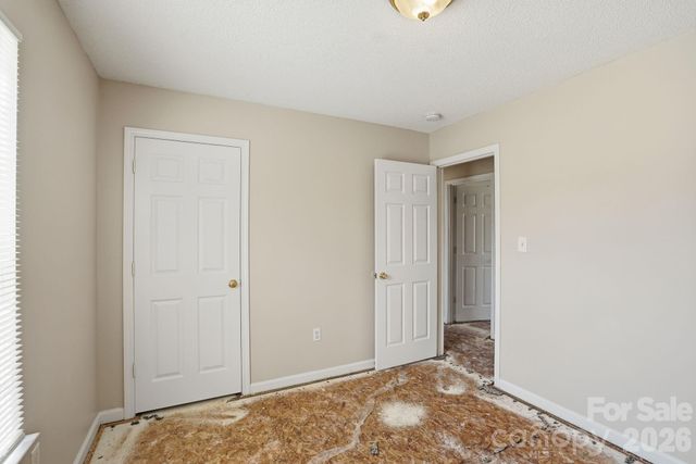 802 Almora Drive, Charlotte, NC 28216