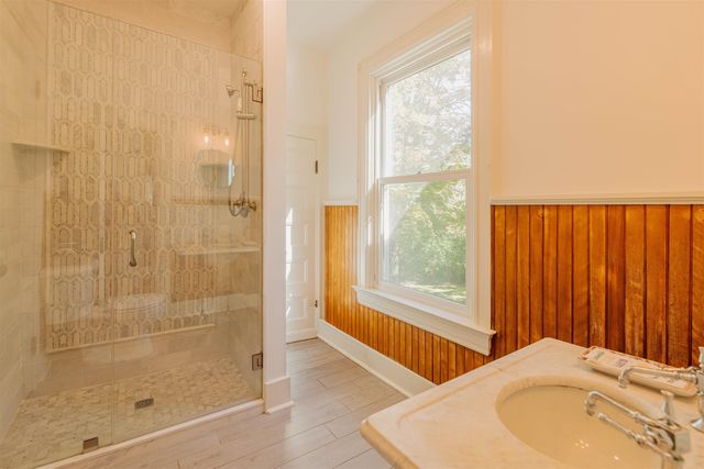 144 Taconic Road, Manchester, VT 05254