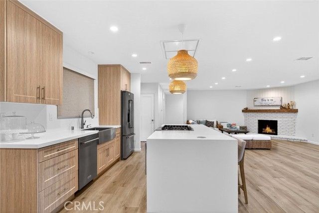 17831 Fullerfarm Street, Northridge (los Angeles), CA 91325