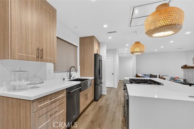 17831 Fullerfarm Street, Northridge (los Angeles), CA 91325