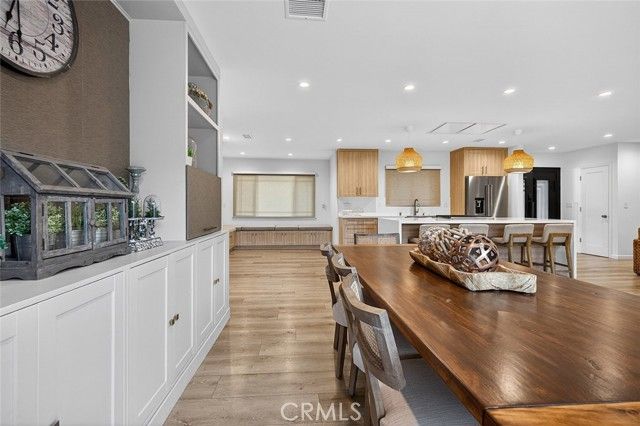 17831 Fullerfarm Street, Northridge (los Angeles), CA 91325