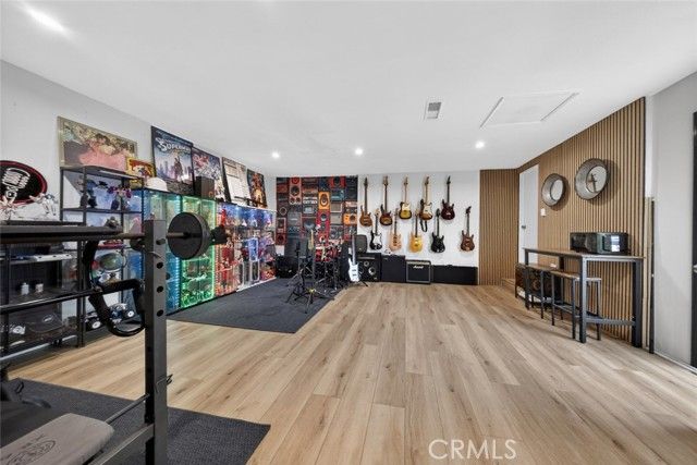 17831 Fullerfarm Street, Northridge (los Angeles), CA 91325