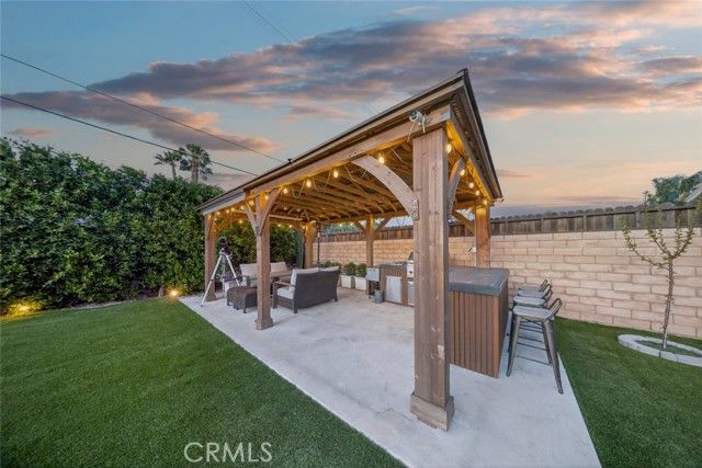 17831 Fullerfarm Street, Northridge (los Angeles), CA 91325