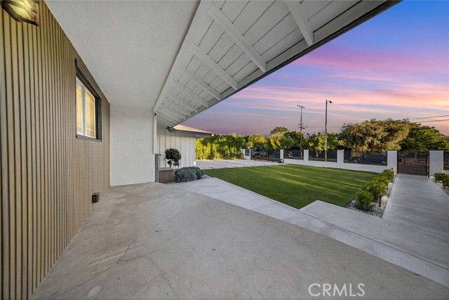 17831 Fullerfarm Street, Northridge (los Angeles), CA 91325