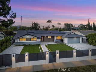 17831 Fullerfarm Street, Northridge (los Angeles), CA 91325