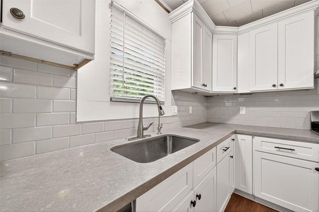 8111 Main Street, Needville, TX 77461