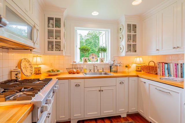 81 Fern Hill, Dorset, VT 05251