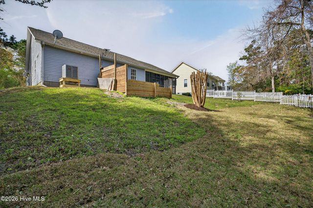 505 N Belvedere Drive, Hampstead, NC 28443