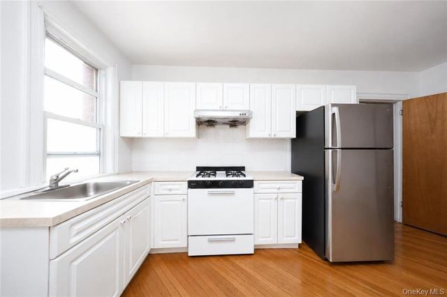 2007 E 28th Street, Brooklyn, NY 11229