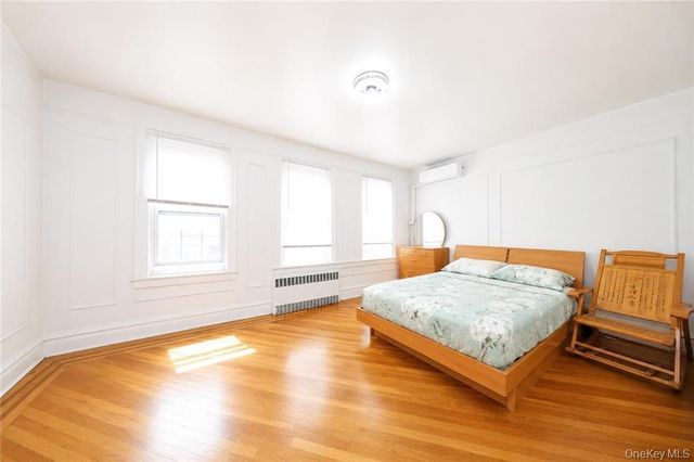2007 E 28th Street, Brooklyn, NY 11229