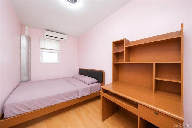 2007 E 28th Street, Brooklyn, NY 11229