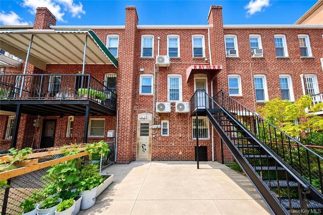 2007 E 28th Street, Brooklyn, NY 11229