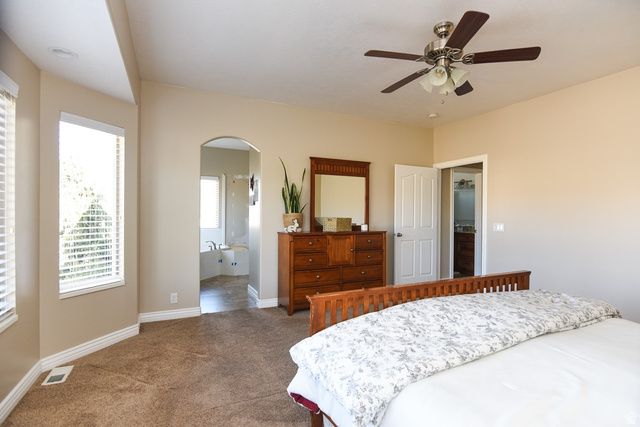 518 S HONEY TREE LN, Grantsville, UT 84029