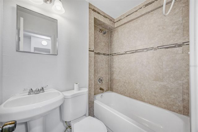 308 S KINGSWAY ROAD, Seffner, FL 33584