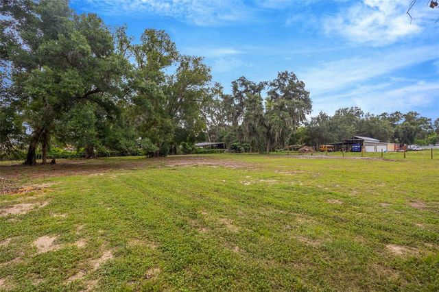 308 S KINGSWAY ROAD, Seffner, FL 33584