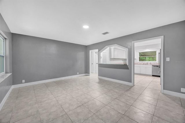 308 S KINGSWAY ROAD, Seffner, FL 33584