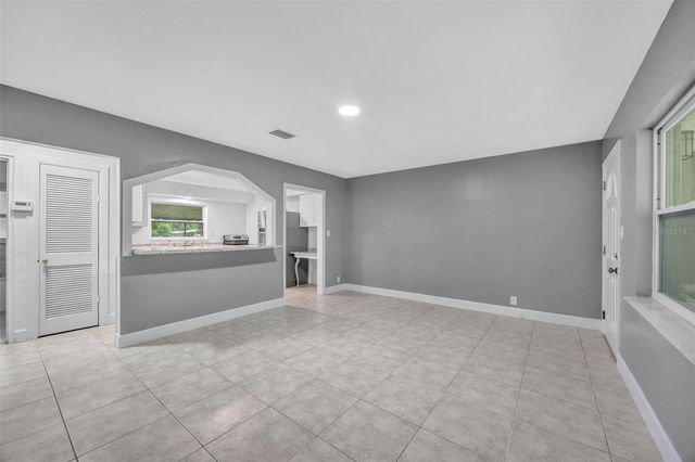 308 S KINGSWAY ROAD, Seffner, FL 33584