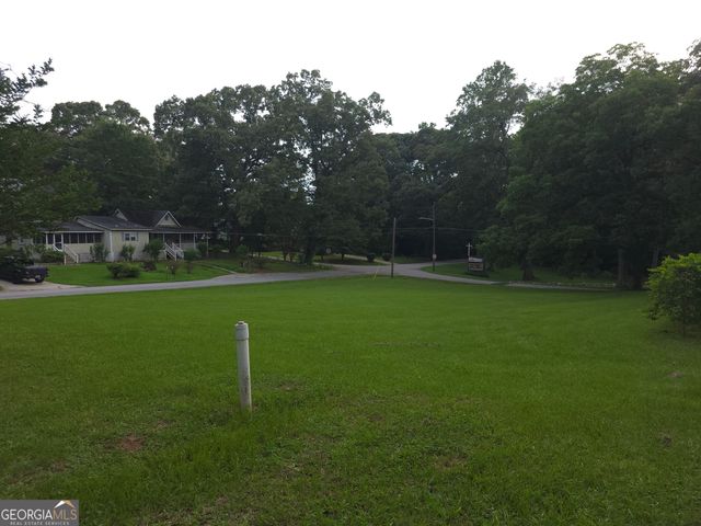 160 Connecticut Ave., Tallapoosa, GA 30176