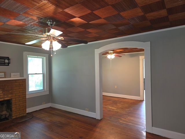 160 Connecticut Ave., Tallapoosa, GA 30176