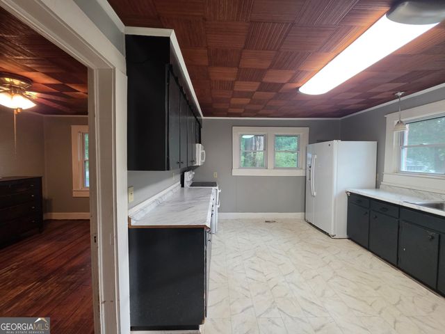 160 Connecticut Ave., Tallapoosa, GA 30176