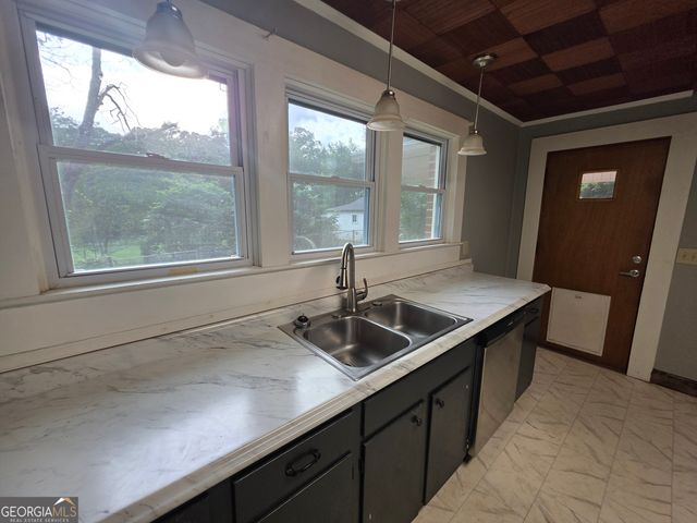 160 Connecticut Ave., Tallapoosa, GA 30176