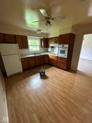 2908 Taxus Street, Anderson, IN 46011