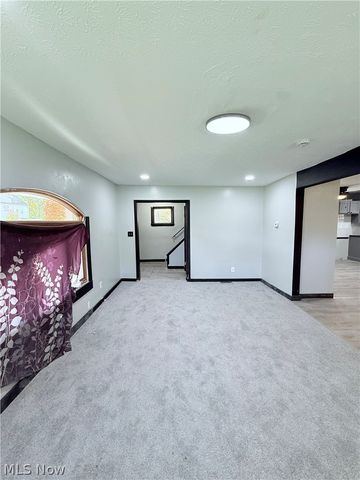 11617 Ely Avenue, Cleveland, OH 44120