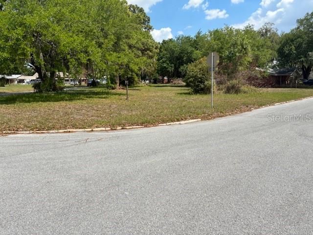 305 ELAINE DRIVE, Auburndale, FL 33823