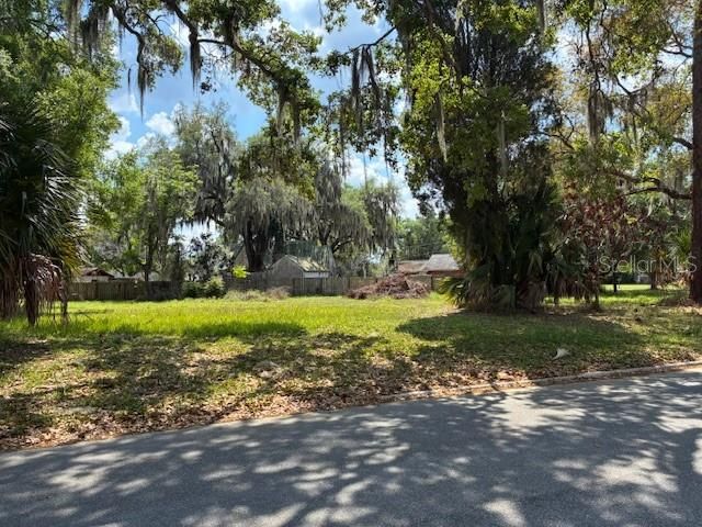 305 ELAINE DRIVE, Auburndale, FL 33823