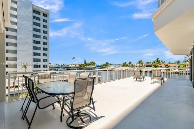 3100 NE 48th St 212, Fort Lauderdale, FL 33308
