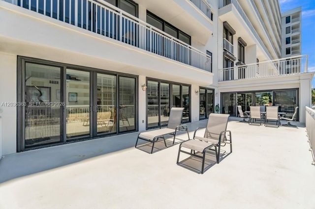 3100 NE 48th St 212, Fort Lauderdale, FL 33308