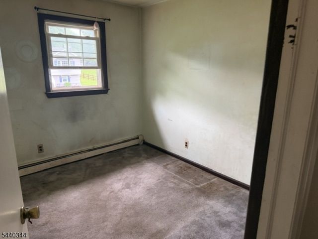 4 Beardslee Hill Dr, Franklin Boro, NJ 07416