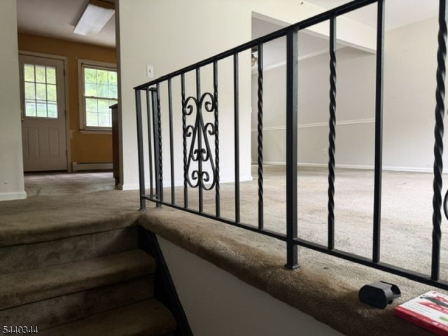 4 Beardslee Hill Dr, Franklin Boro, NJ 07416