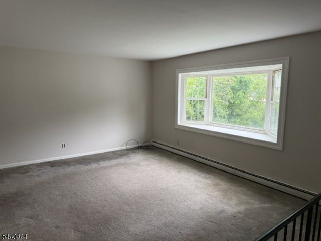 4 Beardslee Hill Dr, Franklin Boro, NJ 07416