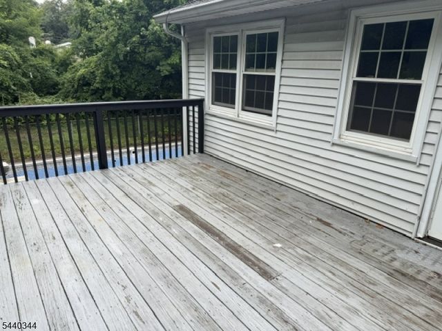4 Beardslee Hill Dr, Franklin Boro, NJ 07416