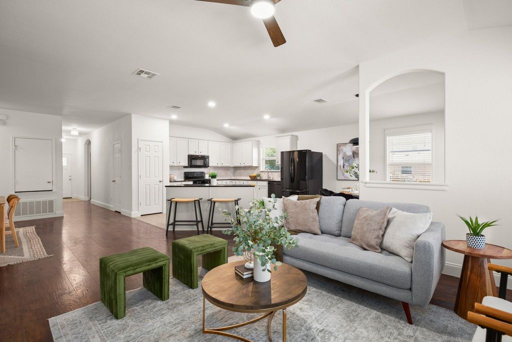 20324 Merlin Falcon TRL, Pflugerville, TX 78660