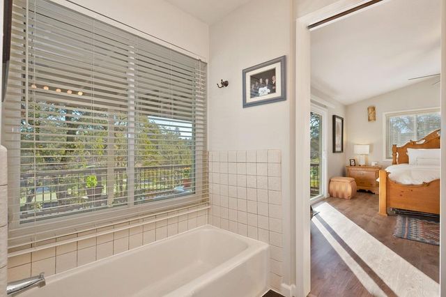 11763 Skylark Ct, Auburn, CA 95602