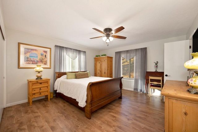 11763 Skylark Ct, Auburn, CA 95602
